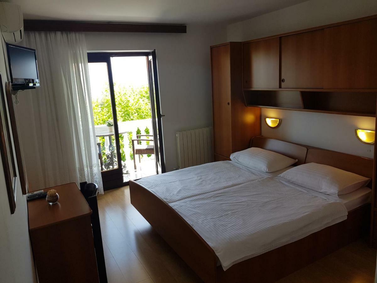 Pansion Katarina Bed & Breakfast Malinska Luaran gambar